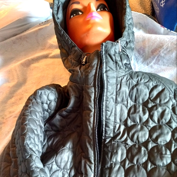 Ski Jacket by Shelli Segal - Picture 2 of 10